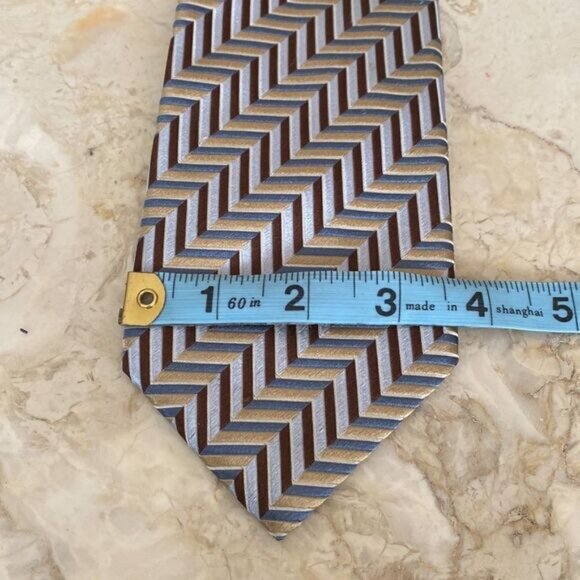 Canali 100% Silk Geometric Pattern Tie Made in Italy - Picture 7 of 7